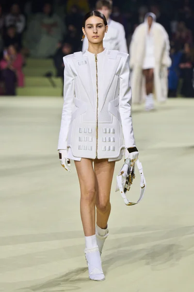 Look 33